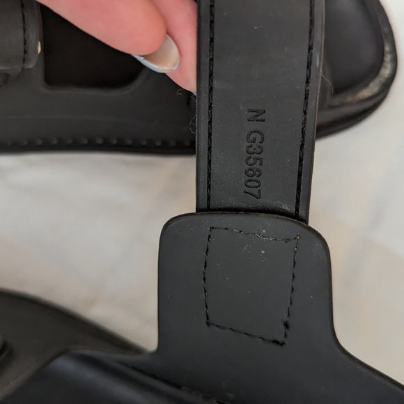 CHANEL - CC Interlocking CC Dad Sandal - Rubber - Black - EU 35 / US 5 - Picture 7 of 13